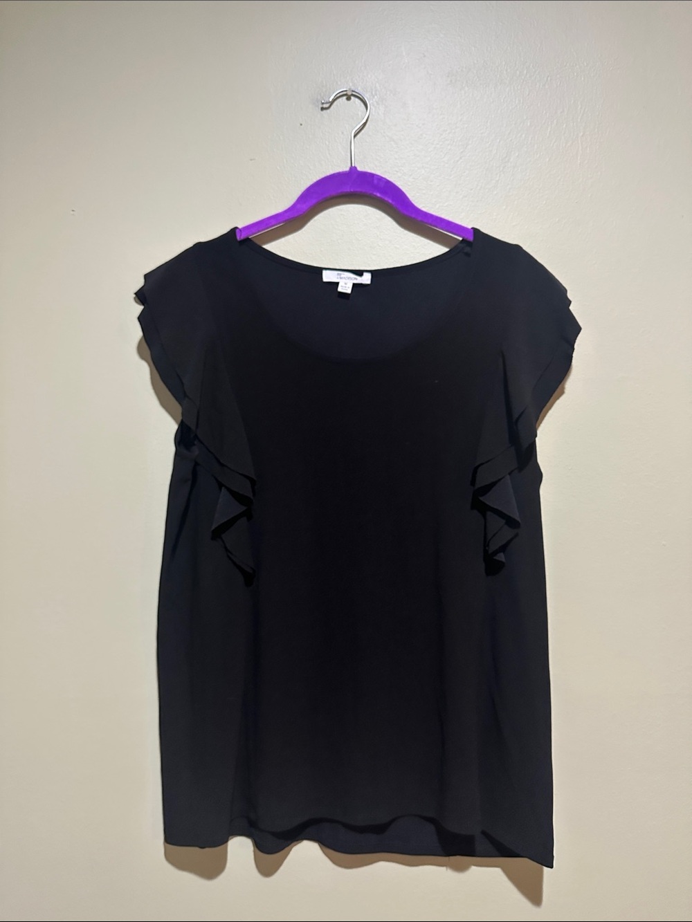 🔥89th & Madison Black Flutter-Sleeve Blouse